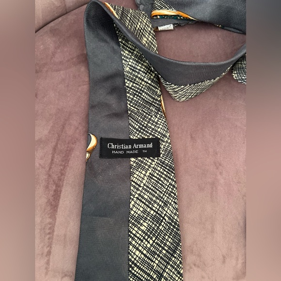 Christian Armand next tie | - Picture 2 of 4